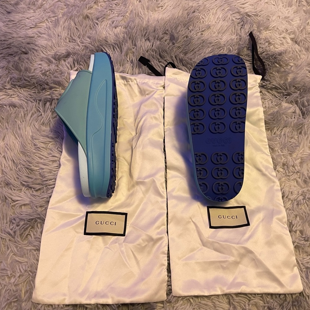 Gucci Blue Slide Sandals - Picture 4 of 4